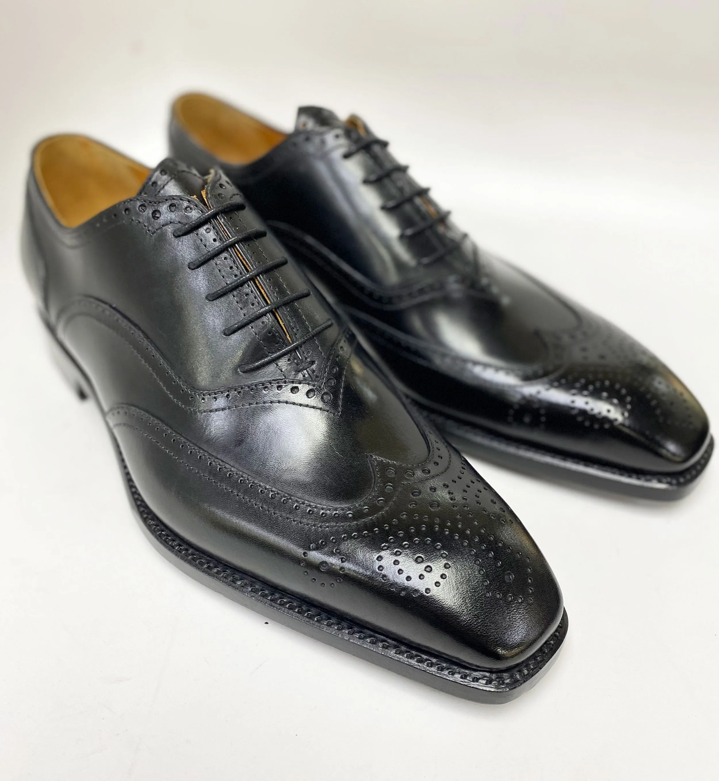 Calfskin "Luke" Wingtip Oxford Black