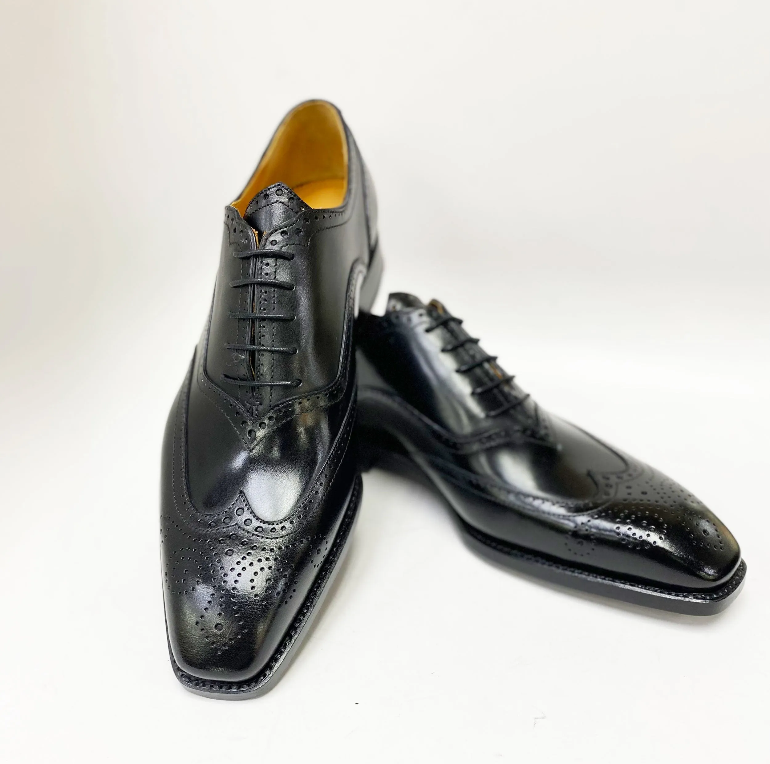 Calfskin "Luke" Wingtip Oxford Black